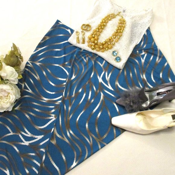 SOLID MAXI SKIRT – NWOT – SZ S - Picture 9 of 12